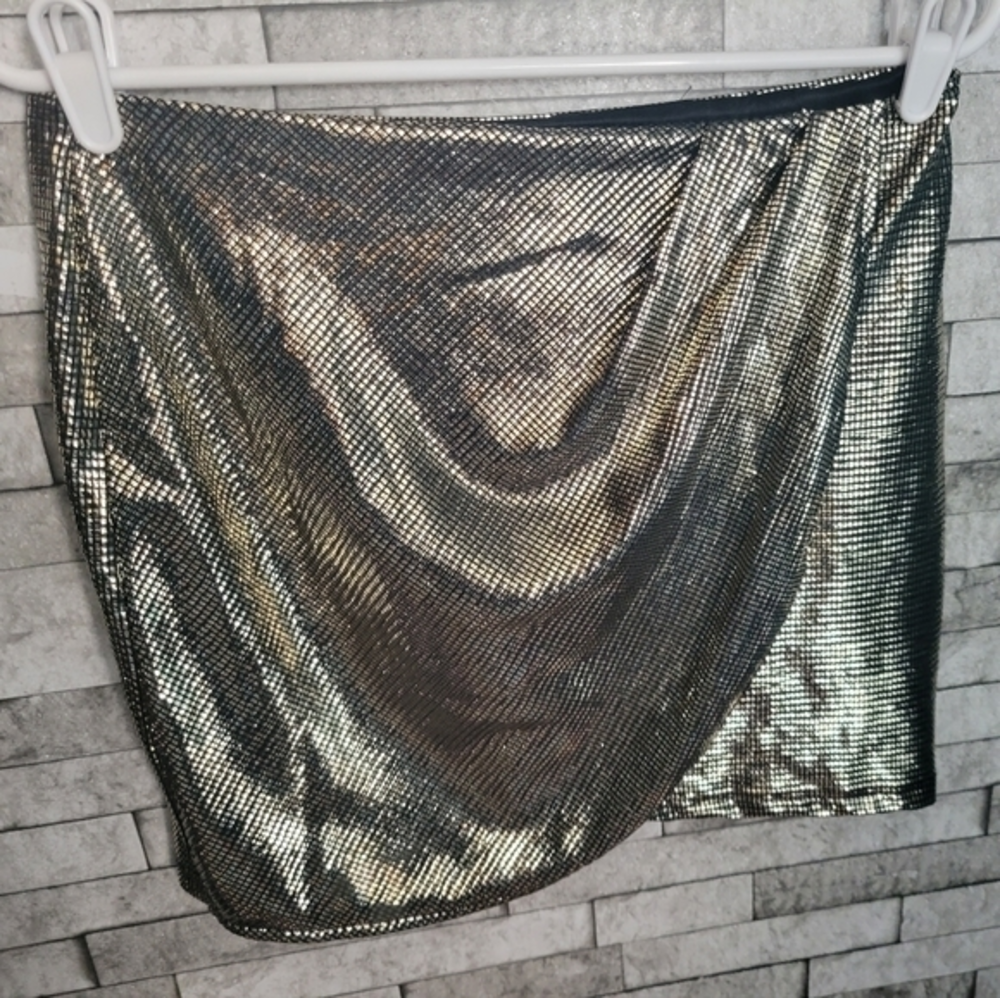 Everly NWT Champagne Sparkly Mini‎ Skirt Size Medium